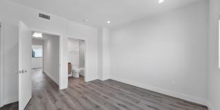 11522 Emelita Street Gallery 18
