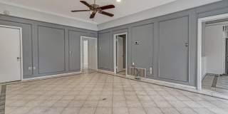 3-BEDROOM IN ALAMO HEIGHTS W/ POOL Gallery 7