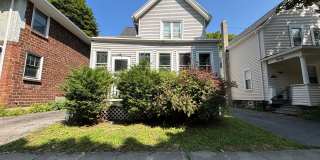 4 Bedroom 2 Bath Single Family House! 4 Bedroom 2 Bath Single Family House! Gallery 1