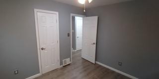 3 bed/1 bath bungalow - Now Available! Gallery 16