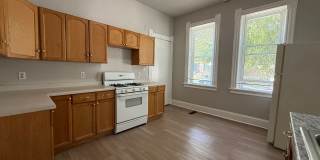 2500 Fratney Gallery 1