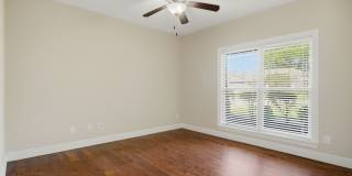 Stunning Craftsman Home by the Golf Course Gallery 9