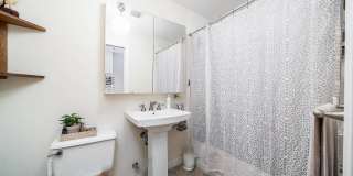 420 2nd St Gallery 4