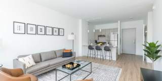 888 W Van Buren St Gallery 12