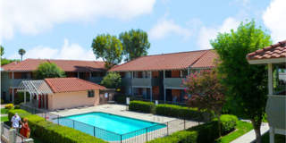 2 bedroom 1 bath available now! Gallery 1