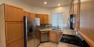 ***MOVE-IN SPECIAL!!!*** 2-Bedroom, 2-Bathroom Townhome located in Henderson, Nevada Gallery 14