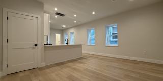 160 Main St Gallery 11