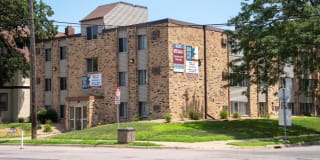 600 10th Ave Apartments Gallery 32