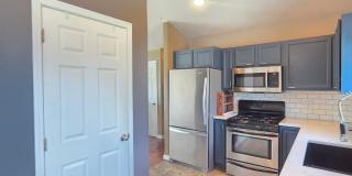 $2,500 - 3 Bed / 2 Bath Beautiful and Spacious Home with a Fully Fenced backyard Gallery 9
