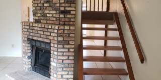 Remodeled 2 bedroom/1&1/2 bathroom in Eastwood on the Bayou Gallery 9