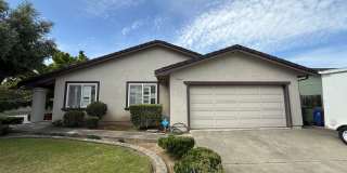 Modern Comfort Meets Prime Location in Fremont 3 bed. 2.5 bath, 16 month lease, Pool, near Warwick Elem. Gallery 1