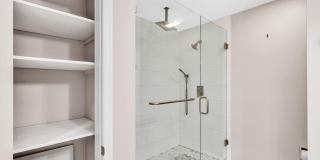 827 Oak Harbour Drive Gallery 32