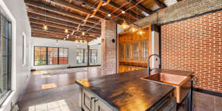 Thiel on 9th Gallery 11