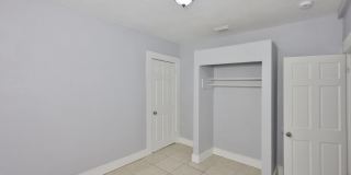 Exquisite Remodeled Retreat: 4 Bed, 1 Bath Gem in St. Petersburg Gallery 22