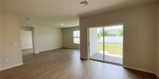 920 NE 10th Street Gallery 18