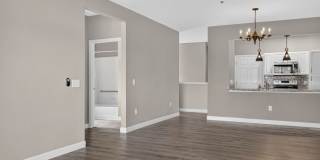 Updated 3BD/3BA Townhome: Quartz Counters, Full Basement Suite/Home Theater, Central A/C Gallery 7