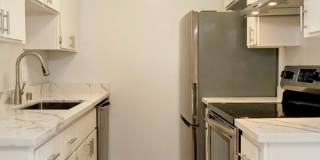 Refurbished Second Floor 1bd Condo With Pool & In-unit Laundry Gallery 1