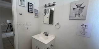 427 SW 6th St Gallery 9