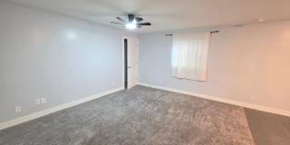 7 Bedroom Home in Bloomington Gallery 44
