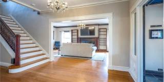 Historic Mid-Town Home with Room to Roam! Gallery 13