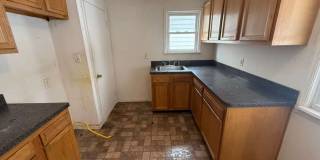 3-BED, 1 BATH BEAUTIFUL SINGLE- FAMILY HOME IN MAPLE HEIGHTS! Gallery 1