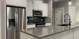 727 E Gandy Street Gallery 1