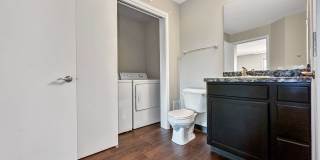 Capitol Grove Apartments Gallery 33