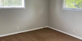 Charming 4 BR, 2 BA, Close to MTSU, 1 Car Garage, Large Carport Gallery 14