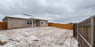 3 Bedroom 2 Bathroom 2 Car Garage Home in Oakdale School District Gallery 27