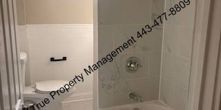 Spacious 5 Bedroom Home with Large Backyard & In-Unit Washer/Dryer Gallery 11