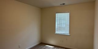 10411 Hellebore Road Gallery 12