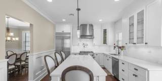 Modern Colonial Single-Family Home Gallery 8