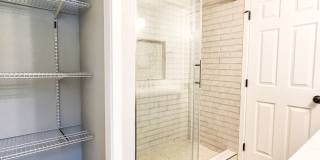 Arlington Rambler - 3bd/2ba Gallery 14