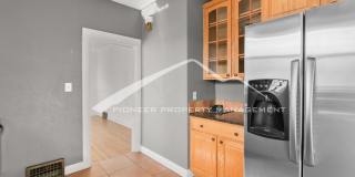 Beautiful Home with Washer/Dryer and Fenced Yard Gallery 8