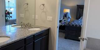 Spacious 4BR House in Parker Gallery 4