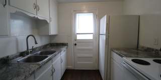 One Bedroom Duplex in North Kansas City Gallery 5