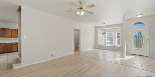 821 Benning Gallery 9