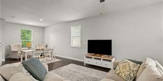 Newly Constructed, 4 BR / 3 BA Home - 2 Car Garage - Pool - Close to Mueller Gallery 10