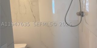 921 N 17th Ct Gallery 15