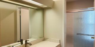 Spacious Two story 2 bedroom, 2 bath Condo. Move-In ready!! Gallery 10