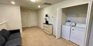 Spacious 5-Bed / 4.5-Bath Townhome w/ Private Pool & Sundeck in Gated Oakmont at Solterra Near Disney Gallery 17