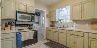 324 Craddock Avenue Gallery 21