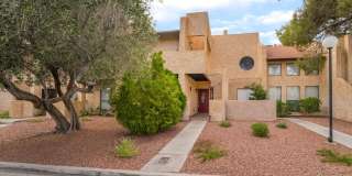 2 Bedroom, 2.5 Bath Near Flamingo & Torrey Pines 2 Bedroom, 2.5 Bath Near Flamingo & Torrey Pines Gallery 1