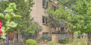 Charming Studio Condo in Platt Park Gallery 23