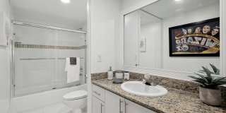 Fontainebleau Milton Gallery 49