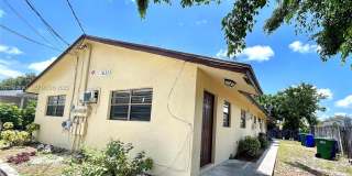 1631 SW 44th Ave Gallery 1