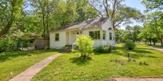 Charming 2 Bedroom Home Available Now! Gallery 1
