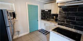 235 Walnut Street NW Gallery 3