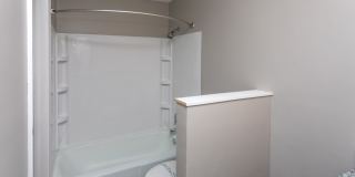 The BLVD Apartments | Newly Renovated 1 Bed/1 Bath — FREE 50" TV With Move-In! Gallery 9