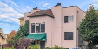 Blanche Clare Apartments - A Distinctive Urban Retreat Gallery 1